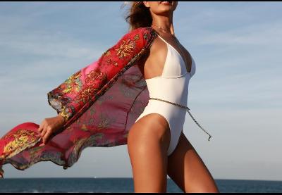 682 Bright pink duster